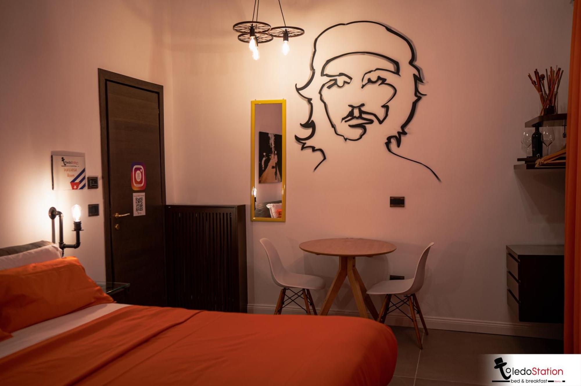 ナポリ トレド ステーション B ＆ B Bed & Breakfast エクステリア 写真